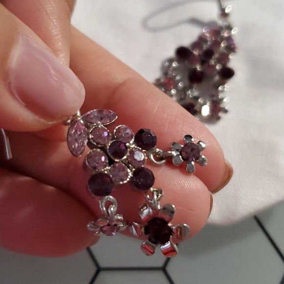 Purple drop earrings - Picture 2 of 2